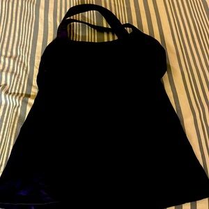 Lululemon running top with built in bra sm, purple / black